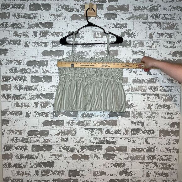 American Eagle | women striped cropped tank top - Picture 5 of 9